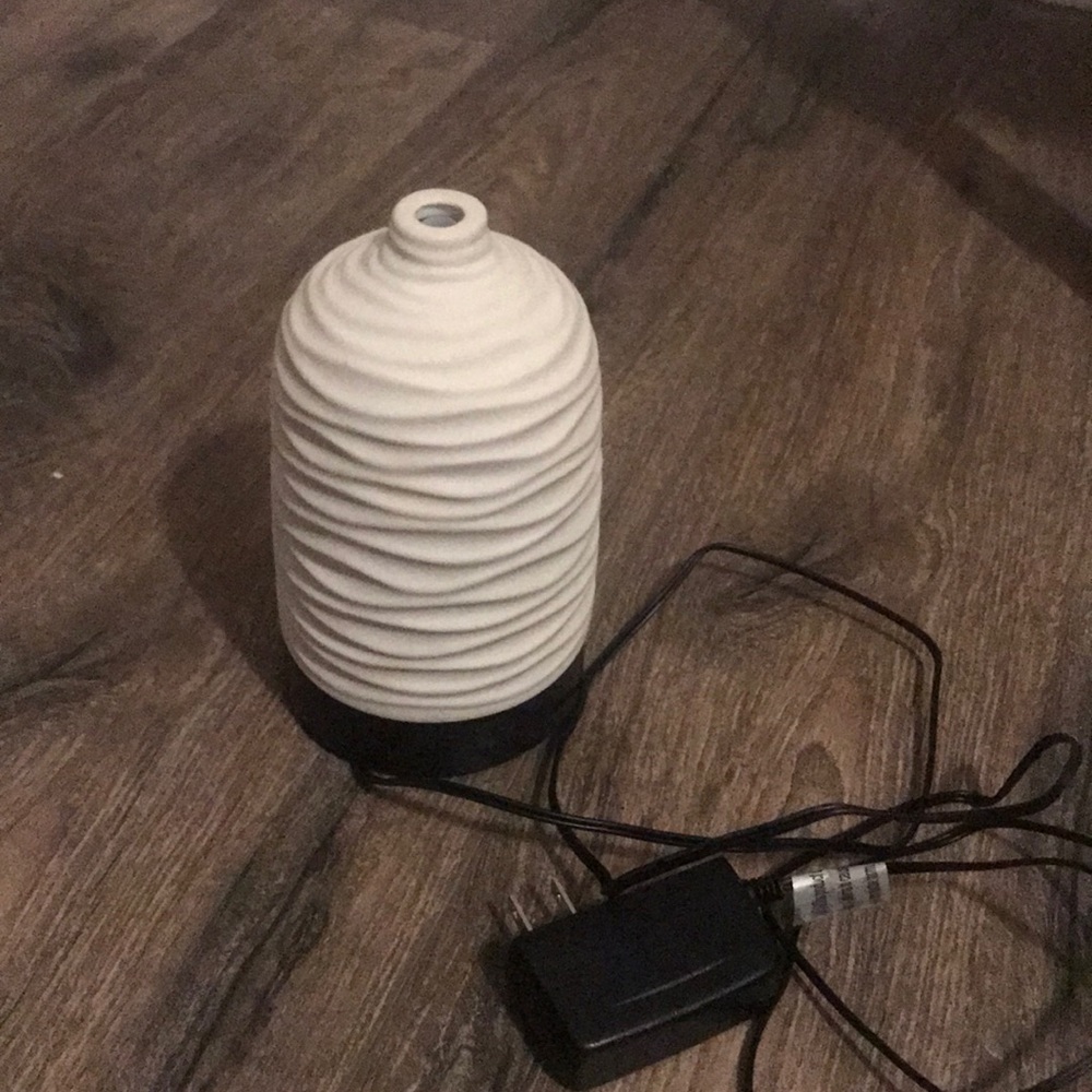 Air Diffuser - image 1